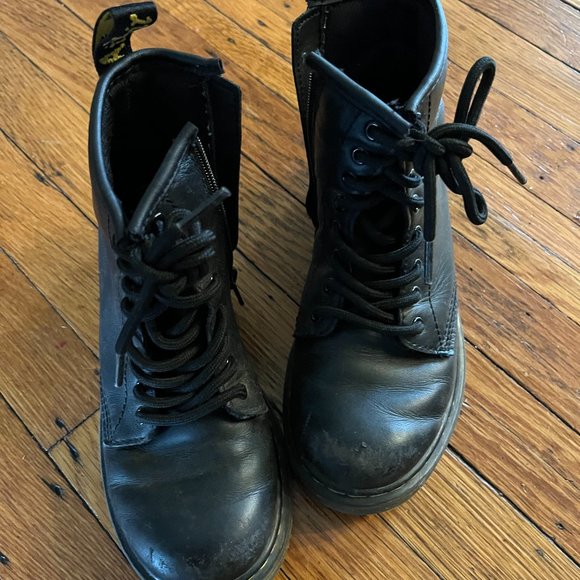 Kids Doc Marten Zipper Boots Kids Size 1 - Picture 2 of 5